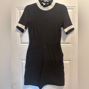 French Connection Savos Mock Neck Jersey Short-Sleeve Textured Dress